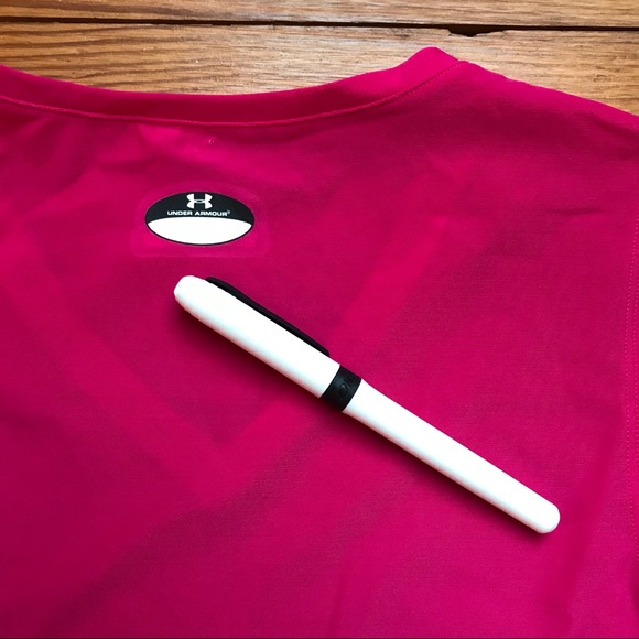 Under Armour Breast Cancer Running Tops, EUC, XS - Picture 15 of 16
